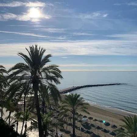 Апартаменти Beachfront *