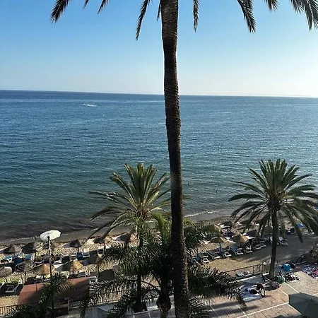 Beachfront アパート *