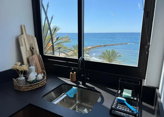 Apartment Beachfront