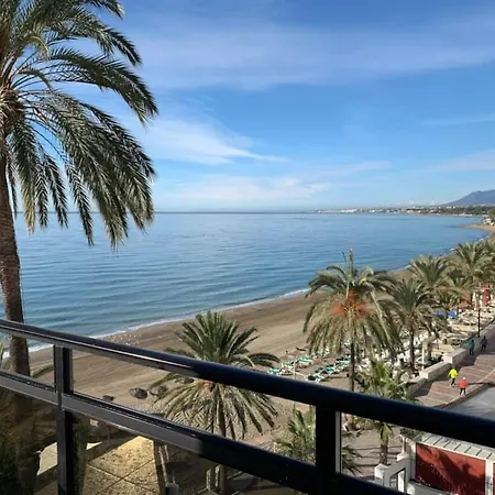 شقة Beachfront ماربيا